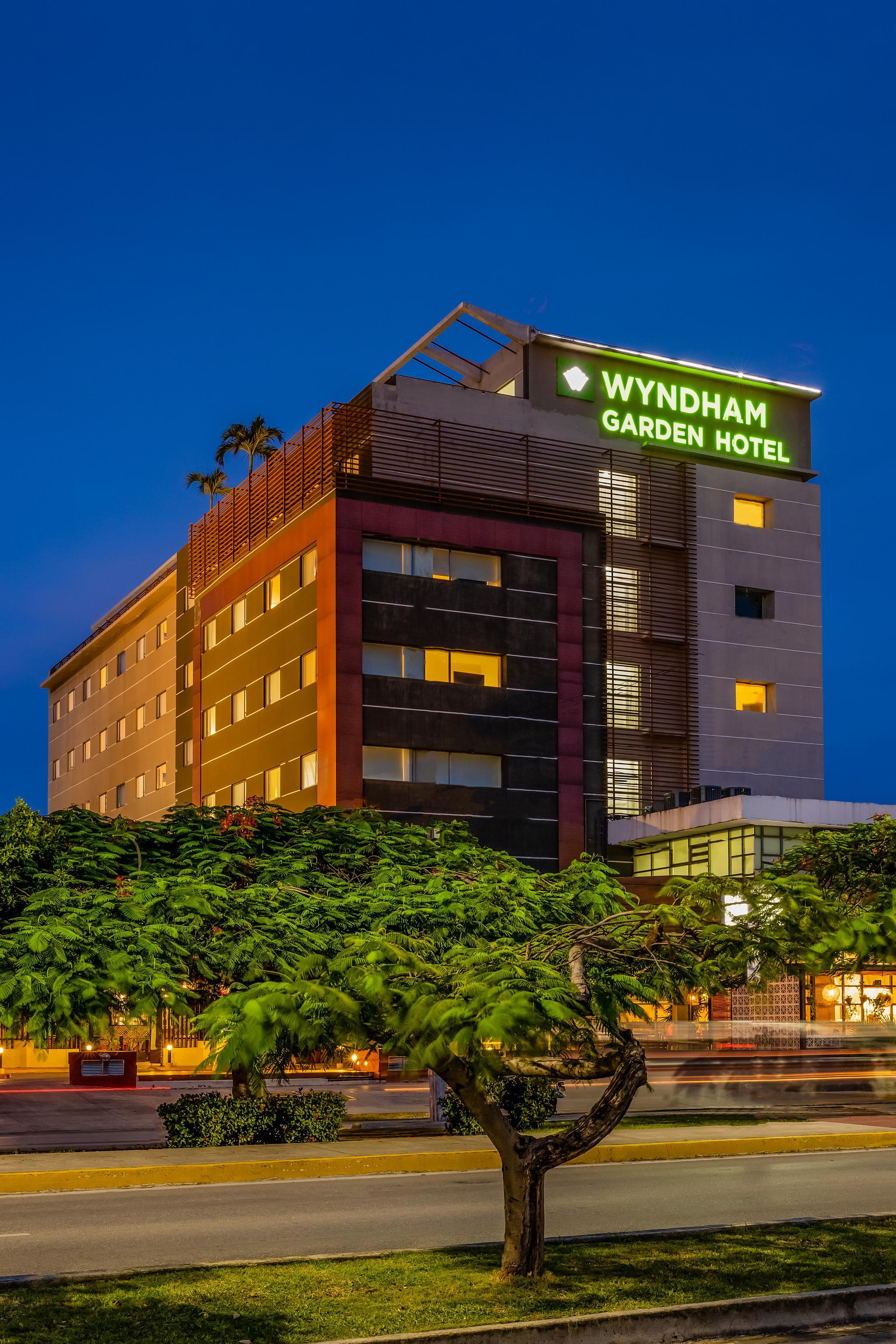 Wyndham Garden Cancun Downtown Exterior photo